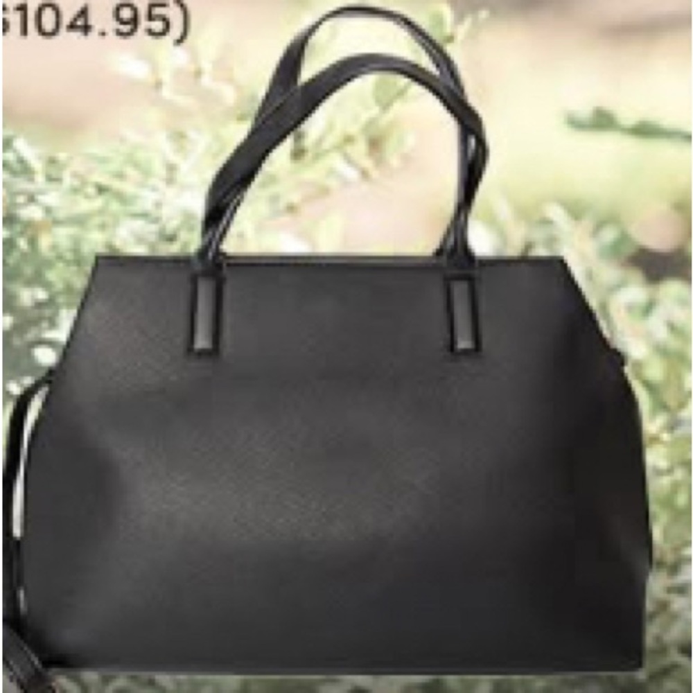 NIP-Urban Expressions Classic Black Tote